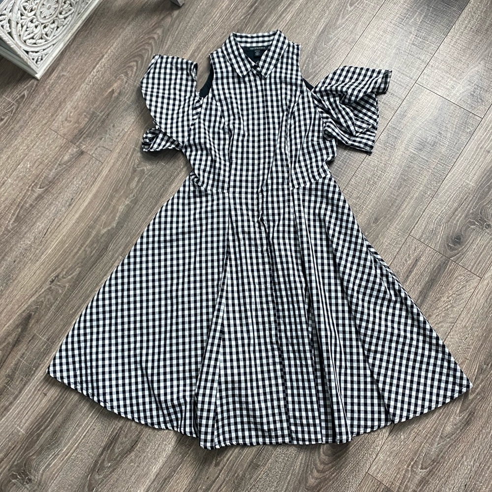 NWOT Checkerd Dress size M
